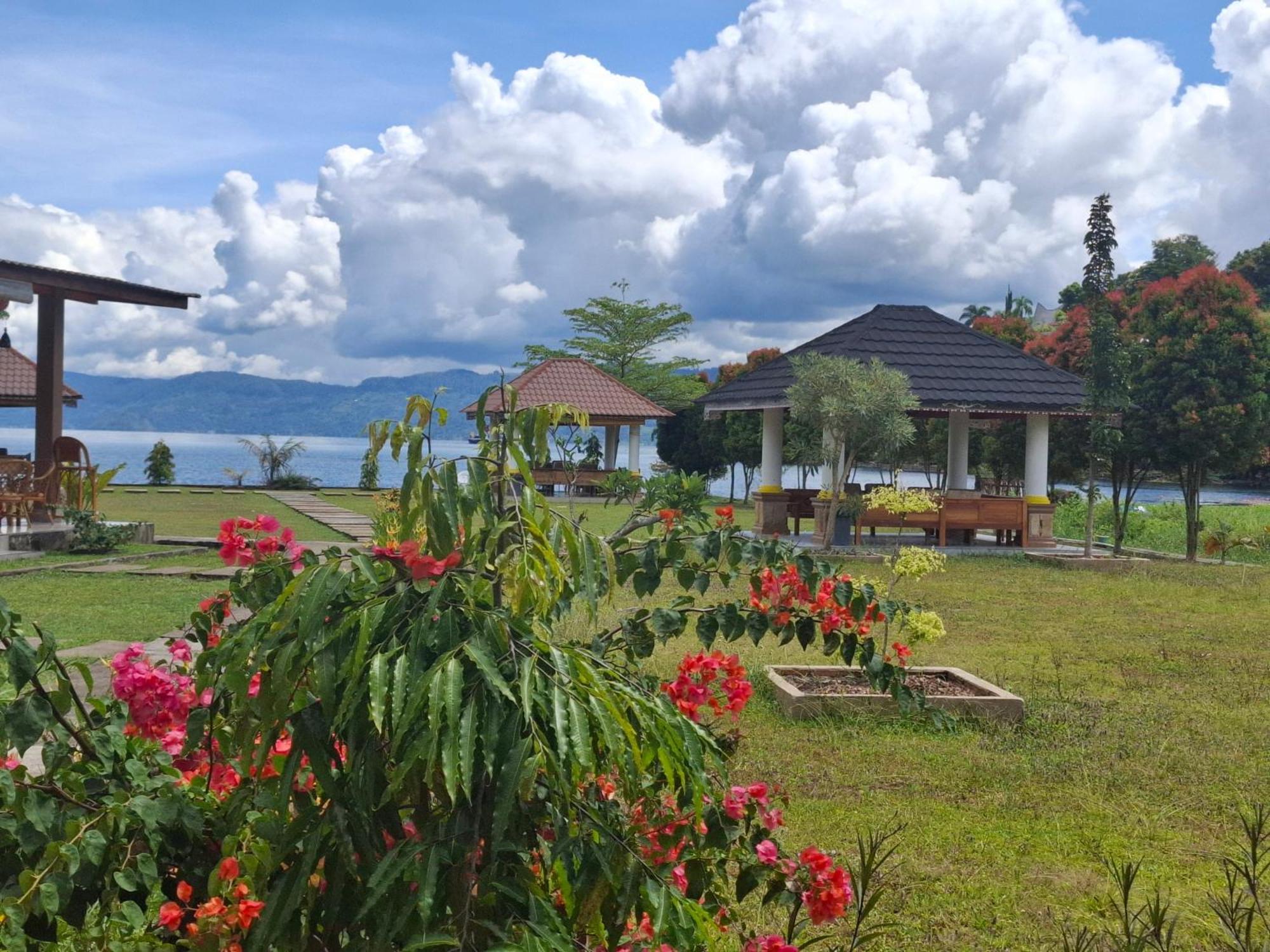 Juma Cottages Tuk Tuk Exteriér fotografie