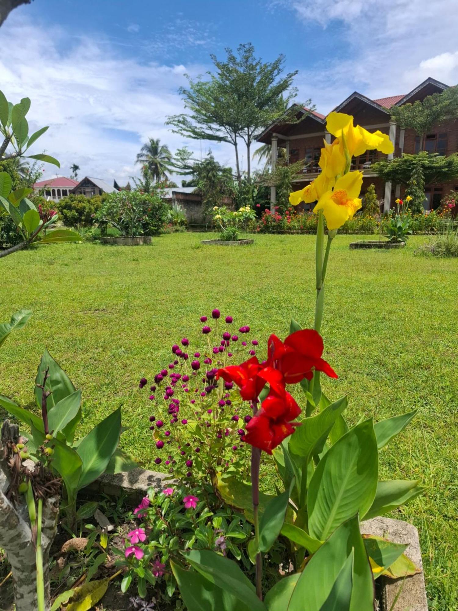 Juma Cottages Tuk Tuk Exteriér fotografie